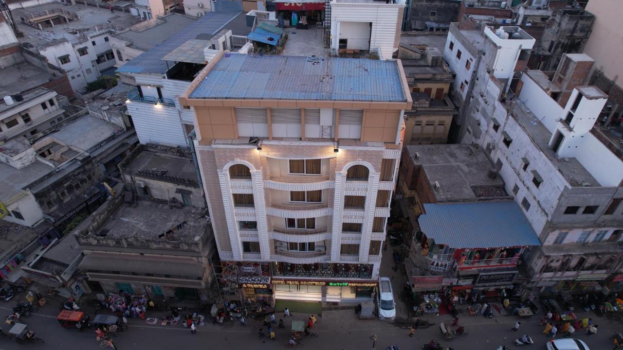 Pearl Courtyard Hotel Varanasi Eksteriør billede